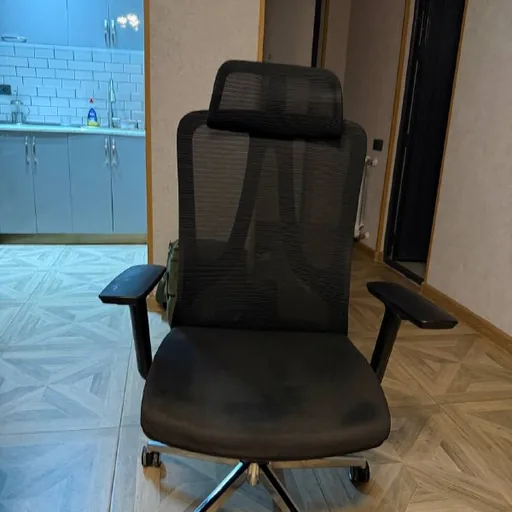 Игровое компьютерное кресло