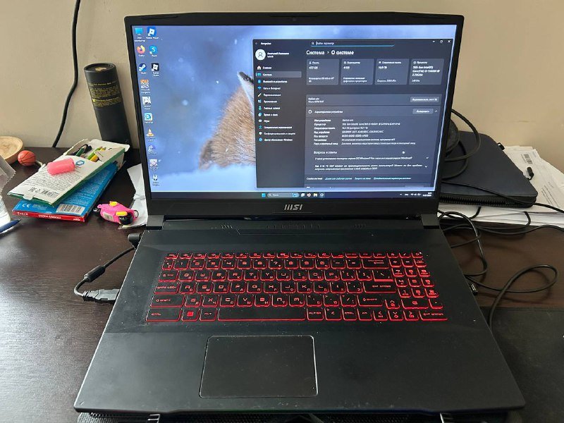 Игровой ноутбук MSI, клавиатура, мышь, охлаждающая подставка