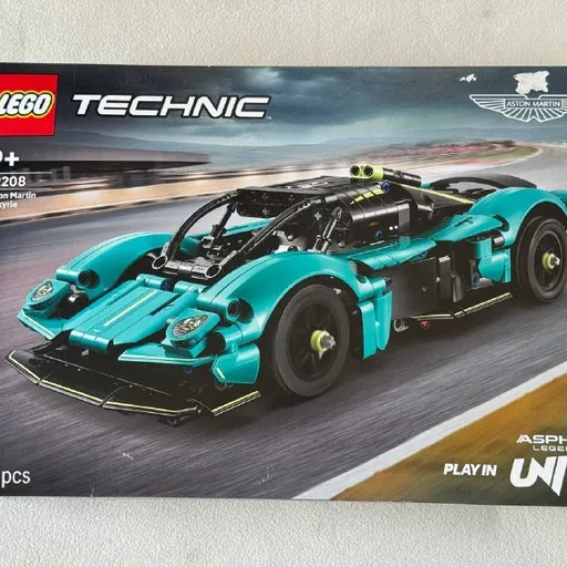 Lego Aston Martin Valkyrie