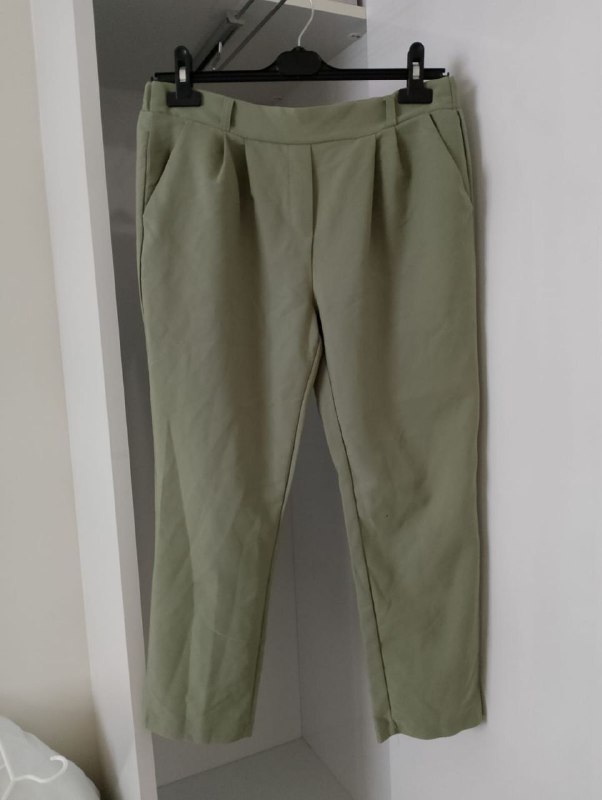 Обувь на 37 размер, шорты XL, джинсы и брюки M 4