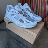 Женские кроссовки New Balance 991v2 1