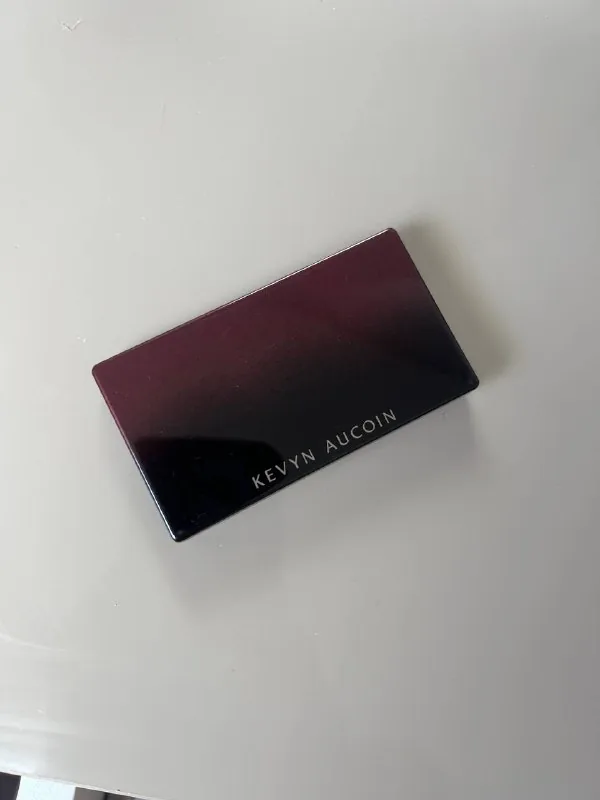 Kevyn Aucoin румяна Rose Cliff 1