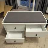 Тумбочка с выдвижными ящиками 4