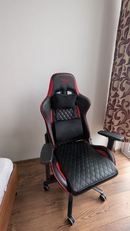 Игровой стул Hyper X