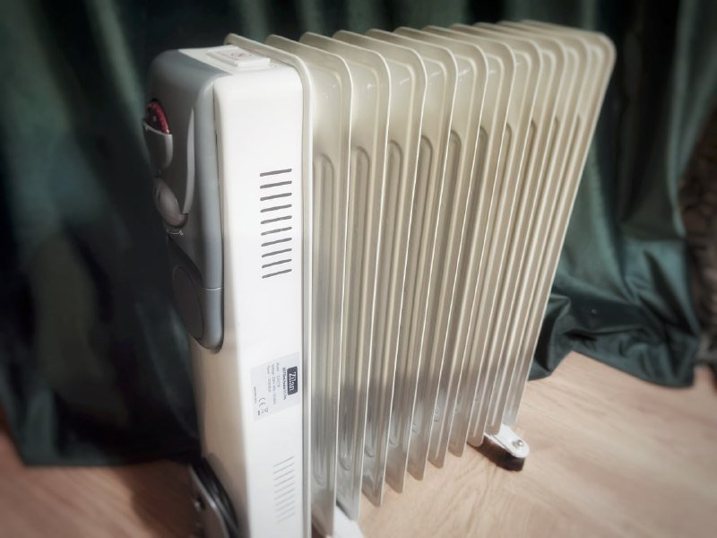 Масляный обогреватель Zilan 2500 Вт 11 секций