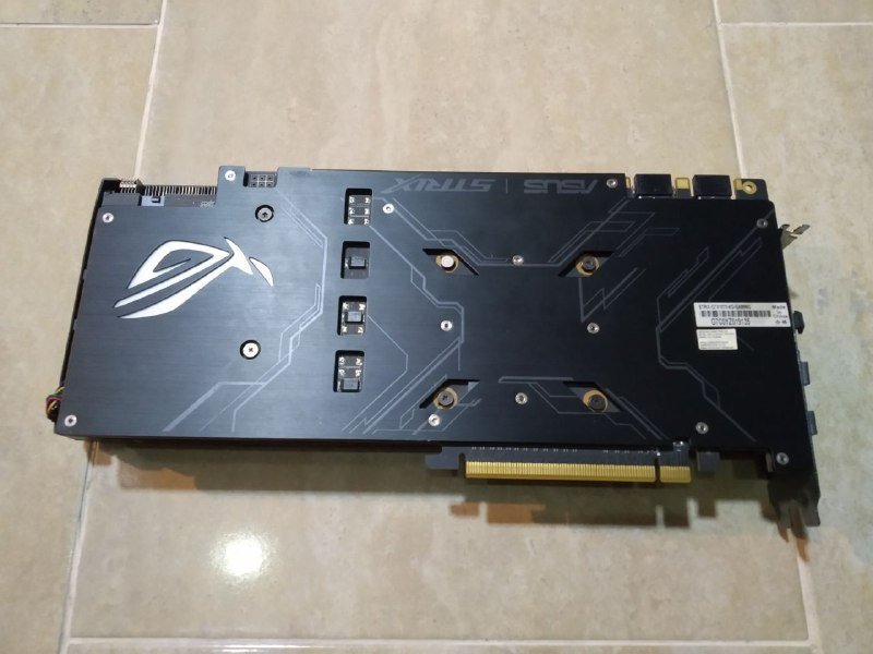 Видеокарта Asus ROG Strix GTX 1070 8Gb Gaming 3