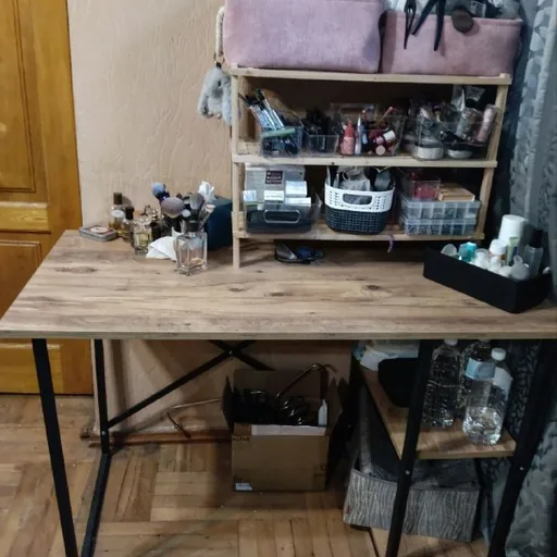 Стол рабочий, косметический