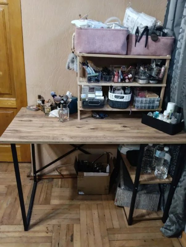 Стол рабочий, косметический