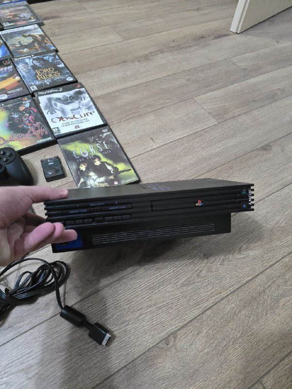 Sony PlayStation 2 с играми и аксессуарами 3