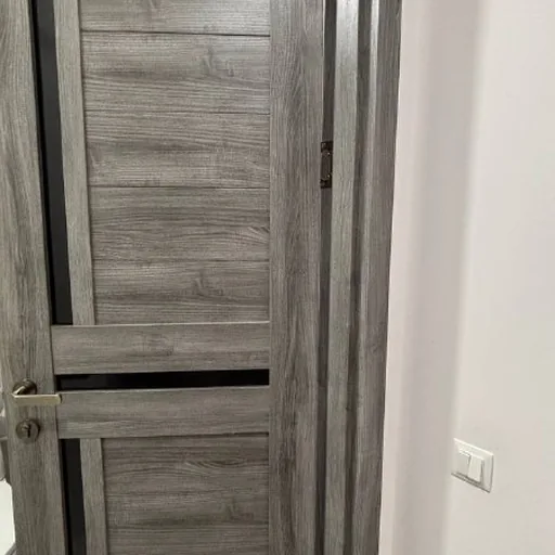 Дверь, наличники, ручка