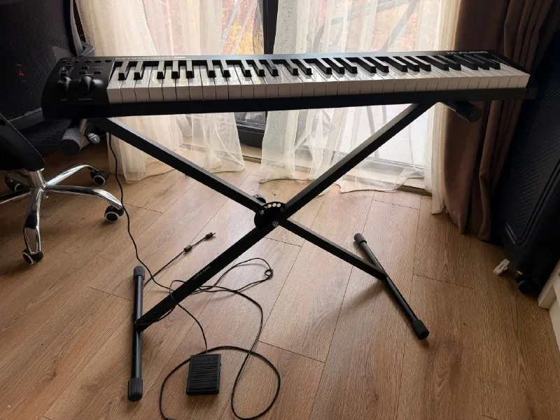 M-Audio Keystation 61 MK3, MIDI-клавиатура 1