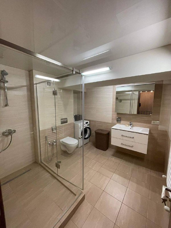 Сдаётся 2-ух комнатная квартира район Авлабари 2