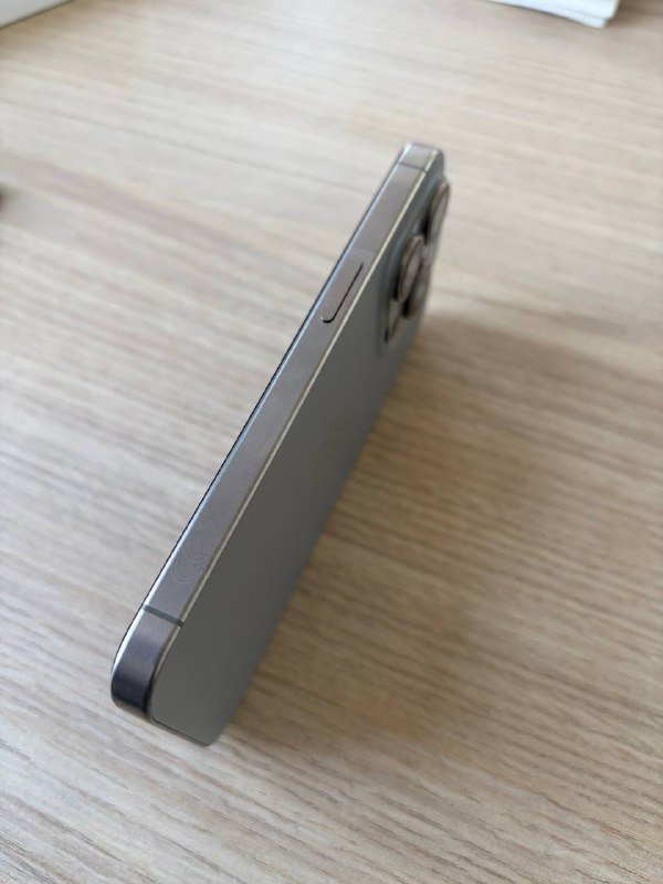 iPhone 15 pro 256gb Natural Titanium 4
