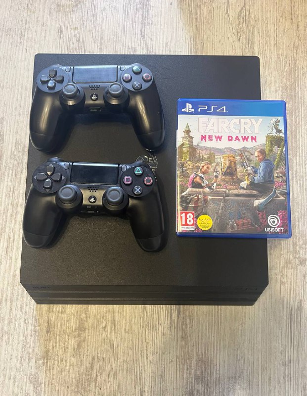 PlayStation 4, 2 геймпада, игры Far Cry, Call of Duty