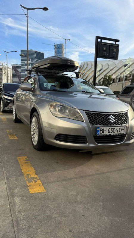 Suzuki Kizashi 2.4i CVT AWD, 207km пробег, новая резина 4
