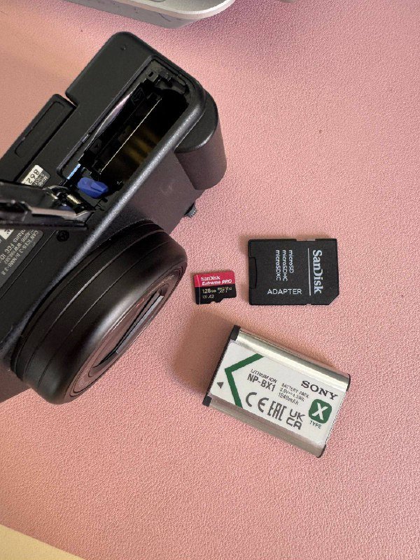 Камера Sony ZV-1 Mark II, аккумулятор, карта памяти, микрофон 2