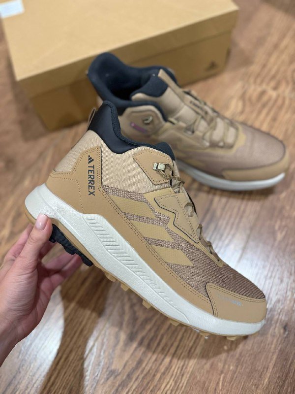 Мужские ботинки Adidas размер US 10,5