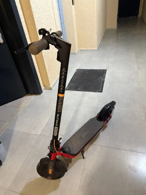 Электросамокат Ninebot D28E 1