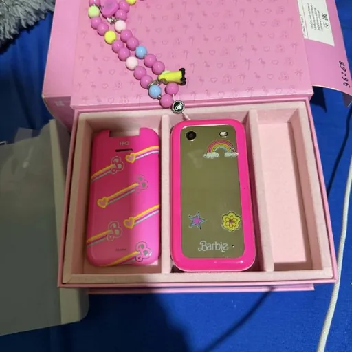 Телефон Barbie