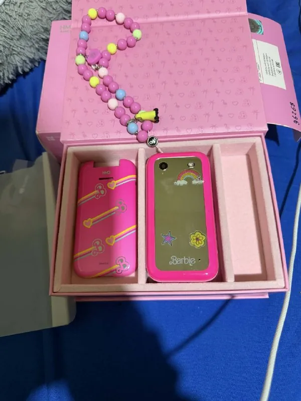 Телефон Barbie 1