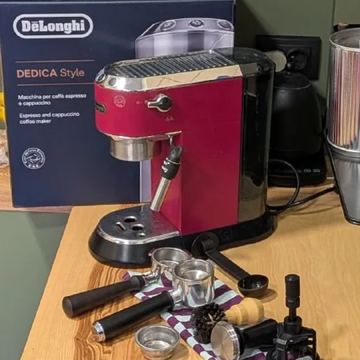 Кофемашина DeLonghi Dedica Style