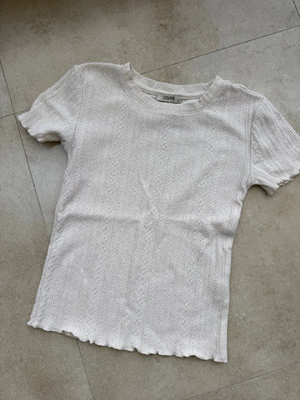 Белая женская футболка Colin's размер S
