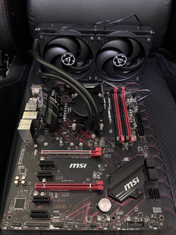 материнская плата MSI B450 GAMING PLUS, процессор RYZEN 7 2700Х, водянка Thermaltake