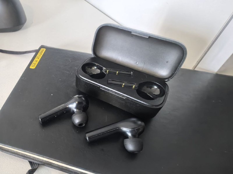 Лампа настольная, беспроводные наушники QCY T5 TWS 2