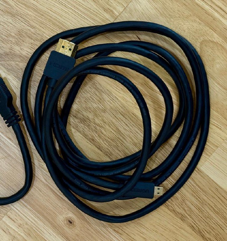 MagSafe экран, карта видеозахвата, HDMI кабель, микрофоны, рекордер 4