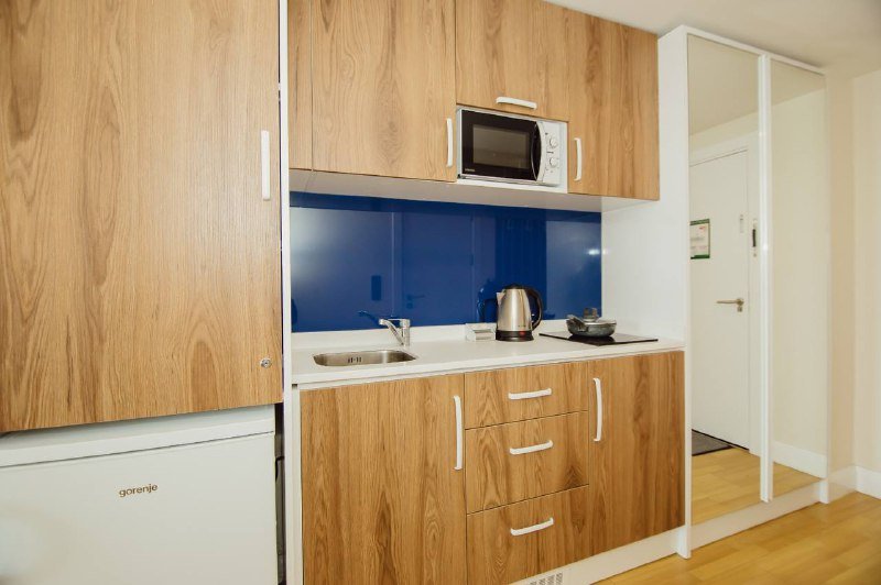 Студия в Орби Сити с мебелью и техникой