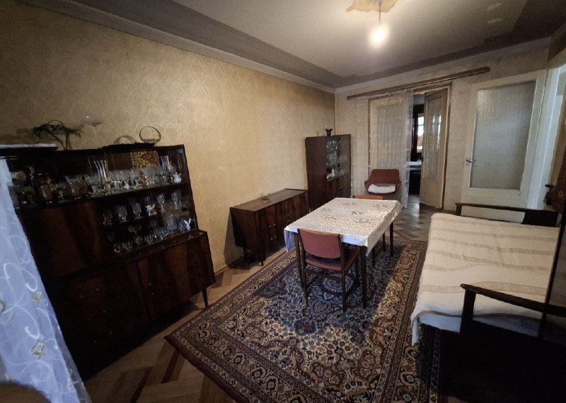 диван, сервант, шкаф гардероб, стол раскладной со стульями, комод, кровати с матрасом 4