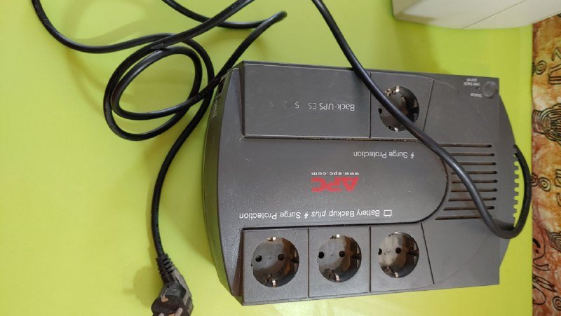 Блоки бесперебойного питания APC Back-UPS 525, Tripp-lite internet 700i 3