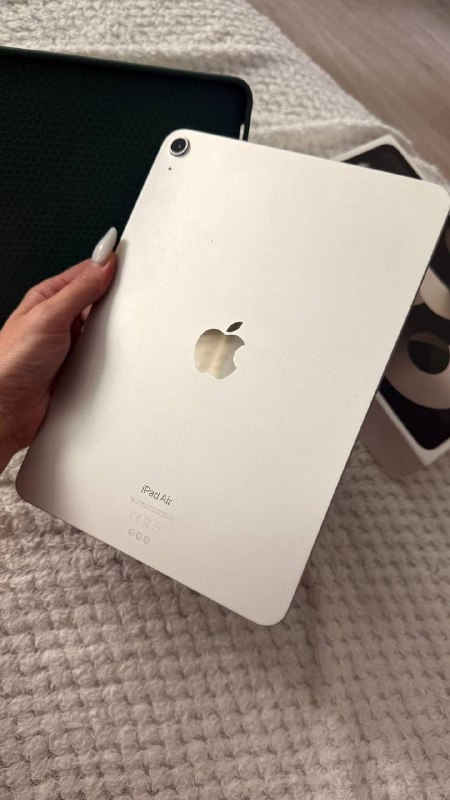 iPad Air 5 (M1, 64GB, Wi-Fi) с чехлом 6