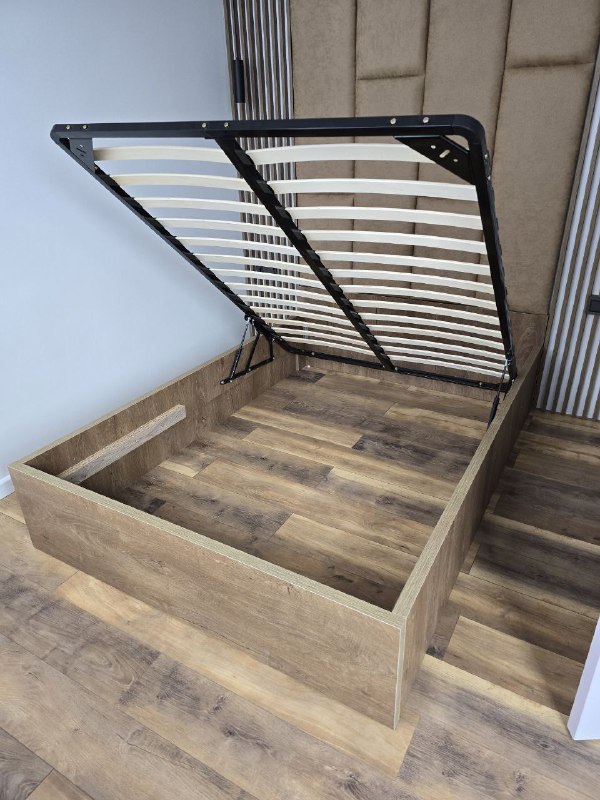 Кровать 150×210 новая с основанием и решеткой 2
