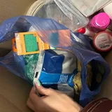 Коробка с продуктами и хозяйственными товарами 1