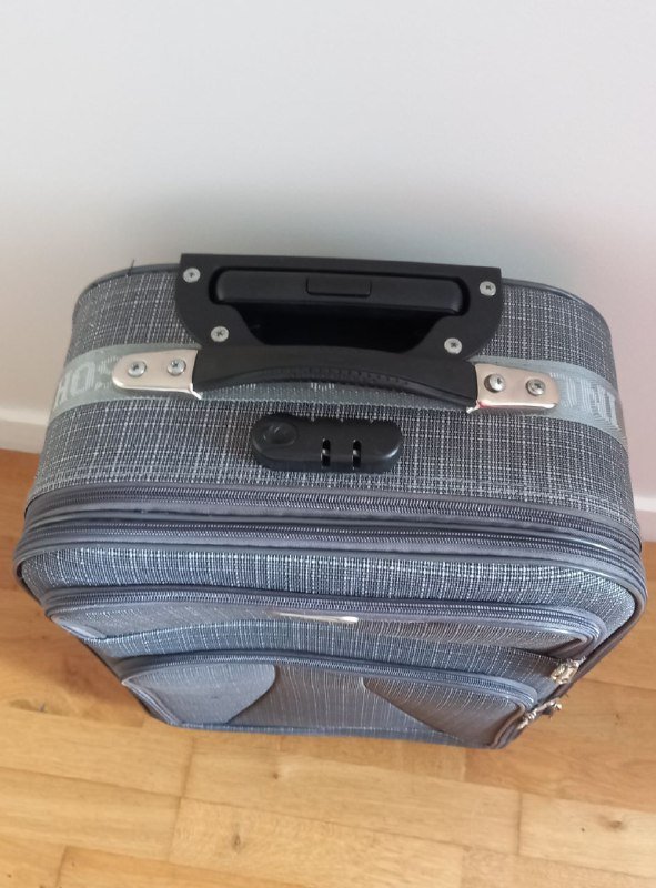 Серый тканевый чемодан 57x37x20 2