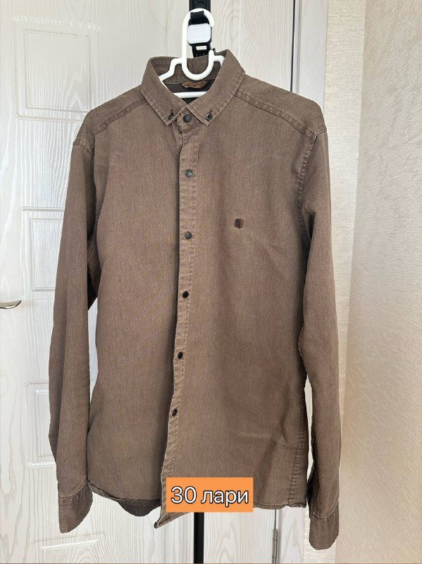 Рубашка, брюки, кепка, туфли, блендер