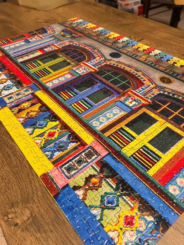 9 пазлов разных размеров в одной коробке 3