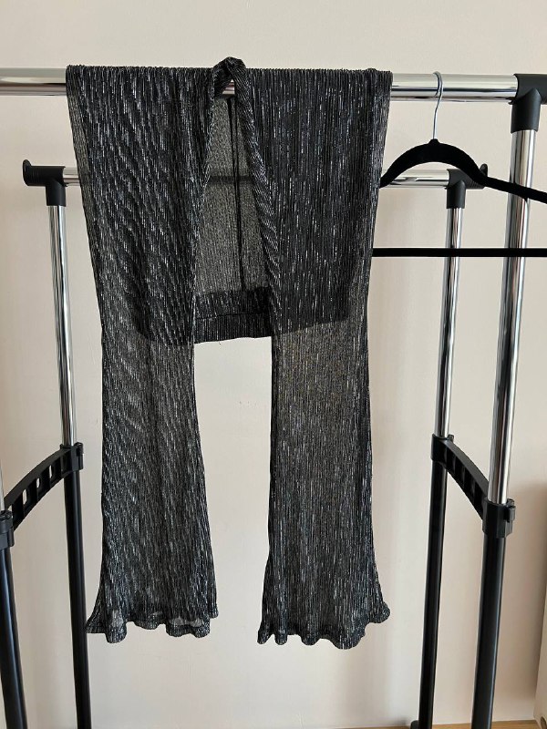 Коричневое боди в рубчик Zara, Черное боди, Закрытый винтажный купальник, Боди с драпировкой, Корсетный жемчужный топ, Прозрачные штаны клеш с блестками 7