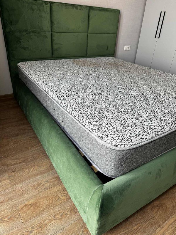 Кровать 160/200 с матрасом 3