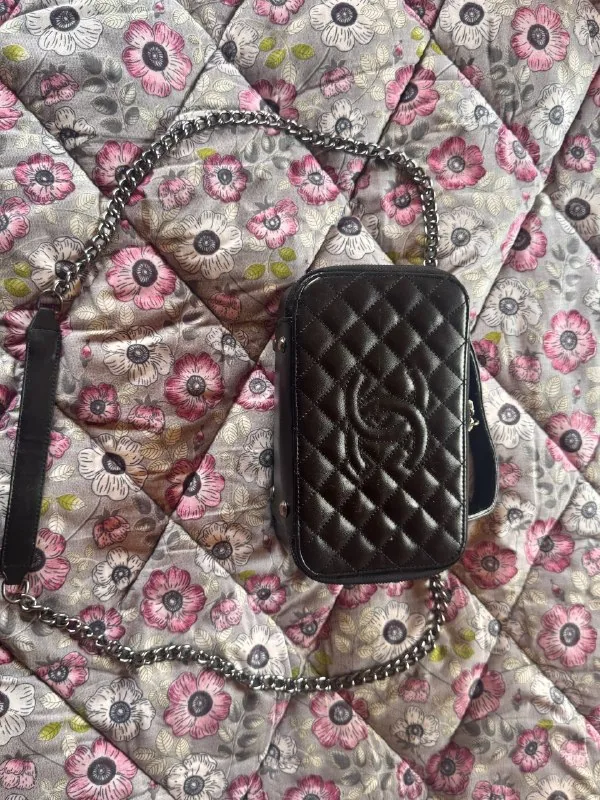 Черная сумка Chanel 1