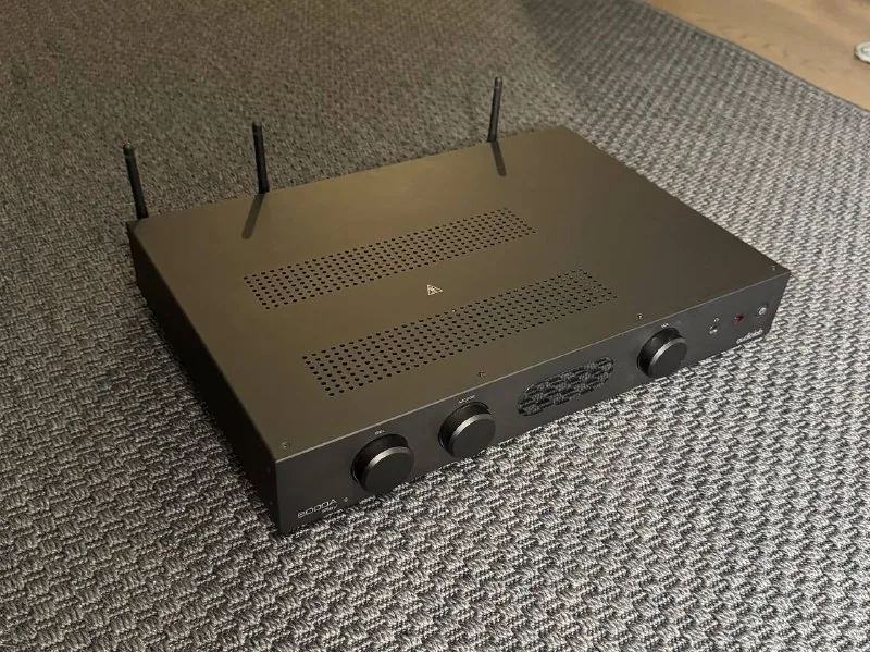 Audiolab 6000A Play стример-цап-усилитель 1