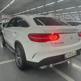 Mercedes-Benz 350D 4MATIC Coupe AMG 3