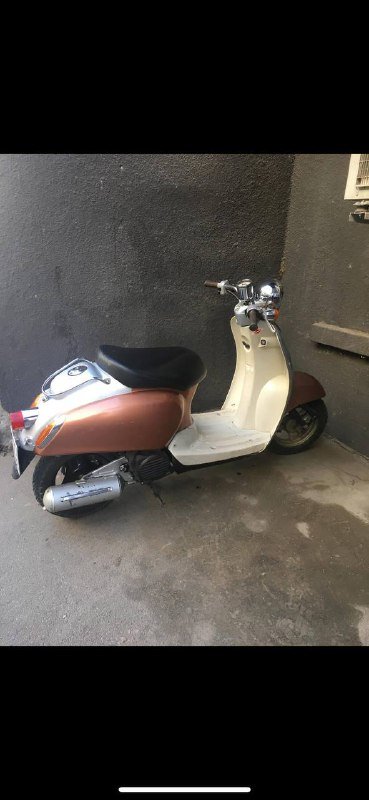 Скутер Honda crea