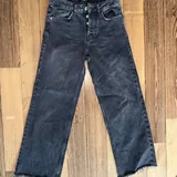 Юбки Zara и Only, джинсы Mango и Zara, брюки Bershka 5