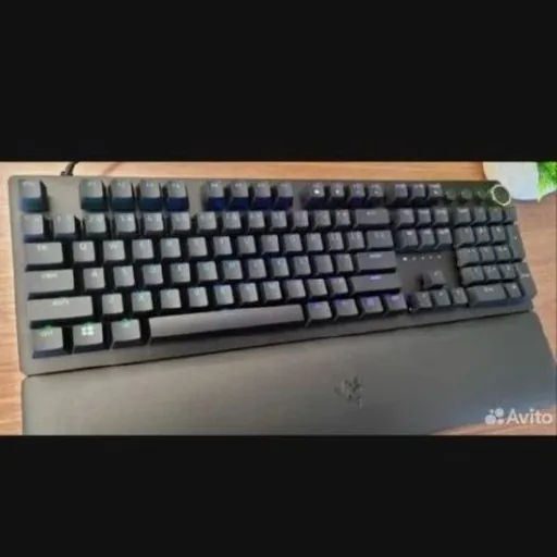 Клавиатура Razer Huntsman V2, оперативка Samsung DDR4