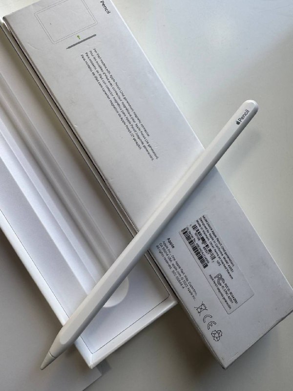 iPad 9 64 ГБ, клавиатура Logitech Combo Touch, Apple Pencil 2 3