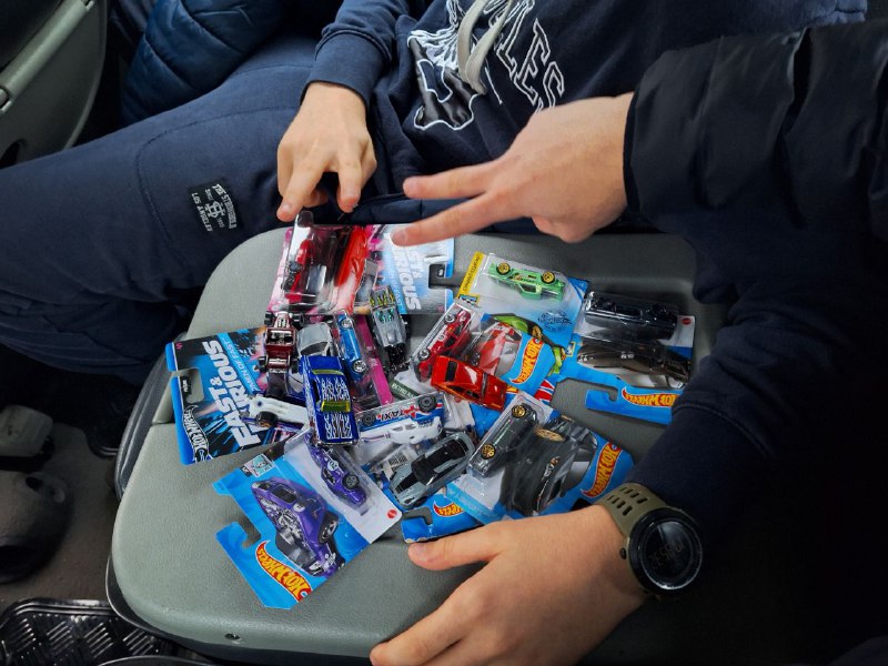 Коллекционные модели машин Hot Wheels