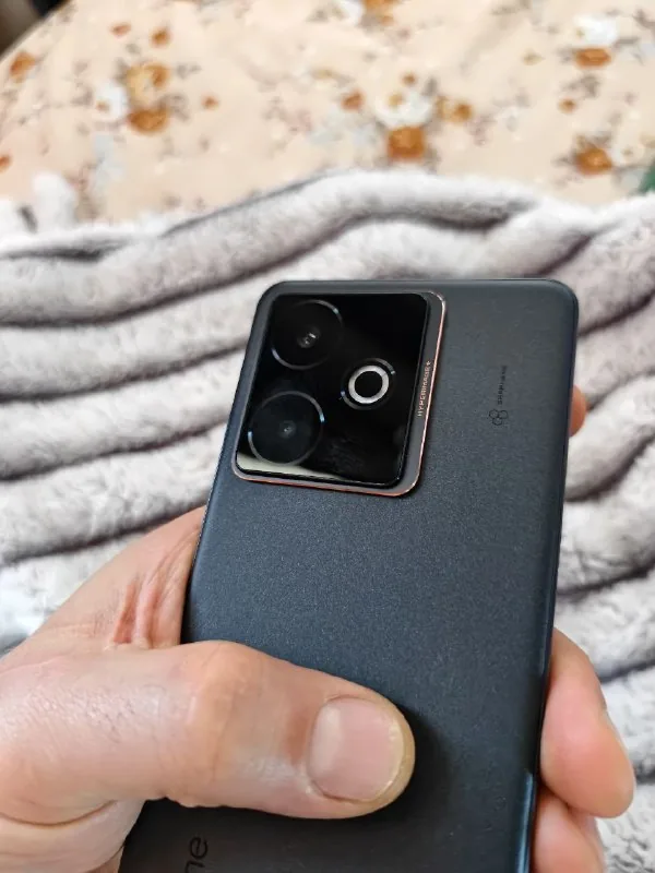 Realme GT 7T 1