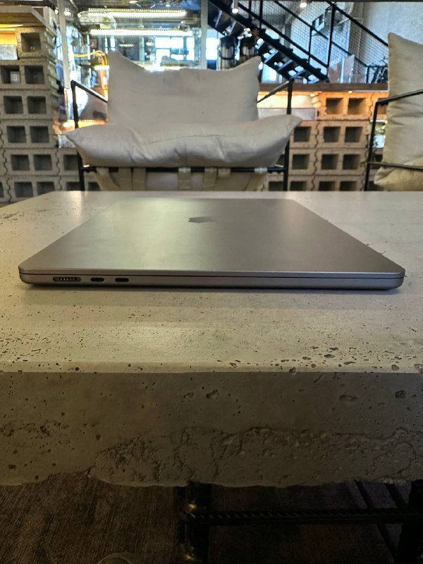 MacBook Air 15 M2 8/512 GB 2